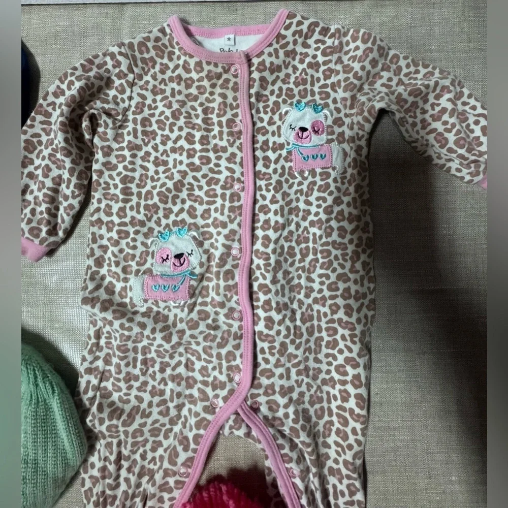 Bundle clothes for girl size 9-12 months